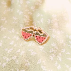 sunnies | enamel pin